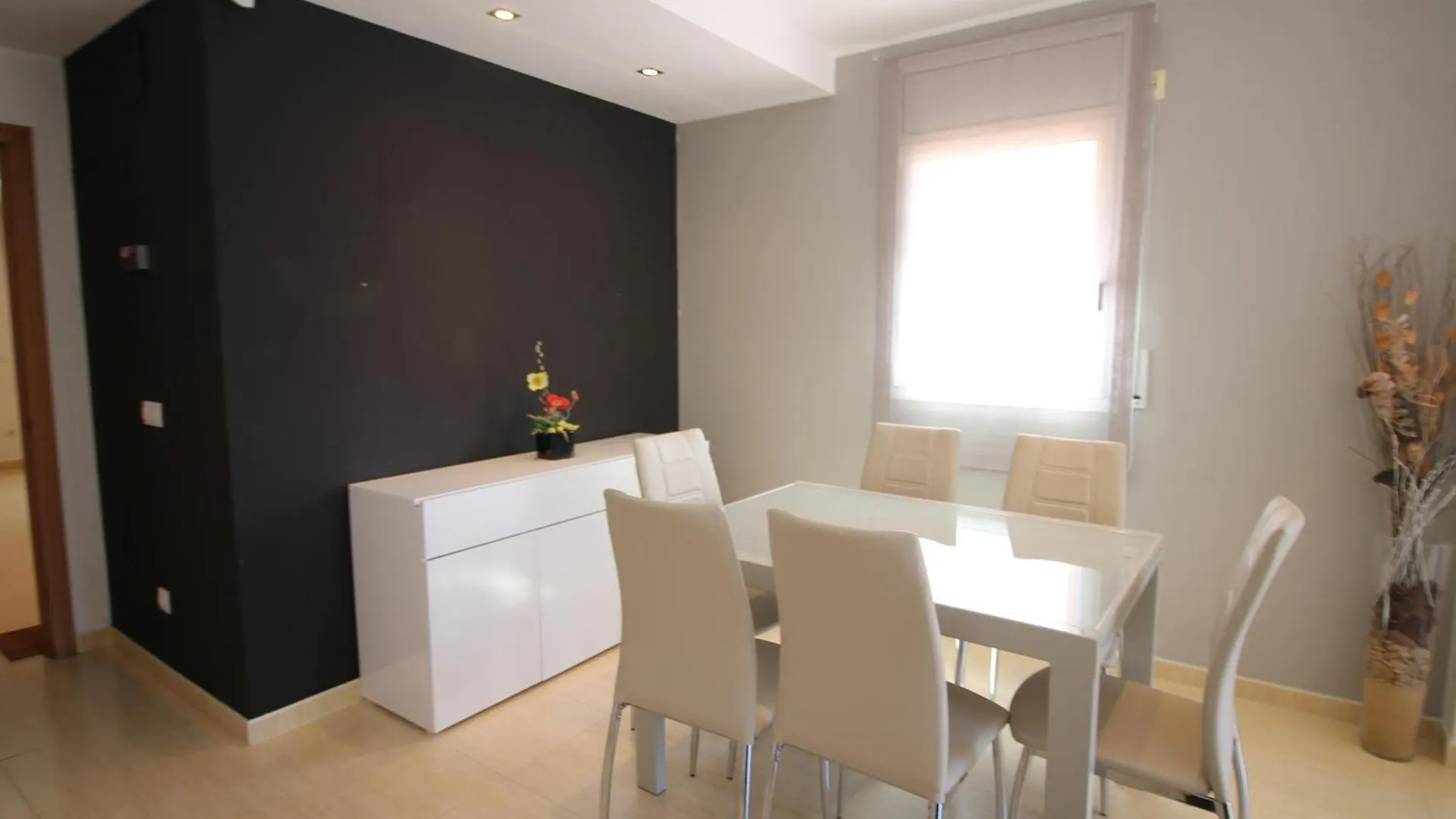 Holiday home Tramuntana - Casa Amplia, Moderna Y Muy Bien Equipada, Situada En La Zona De Grifeu - Es-228-144 Villa Llanca
