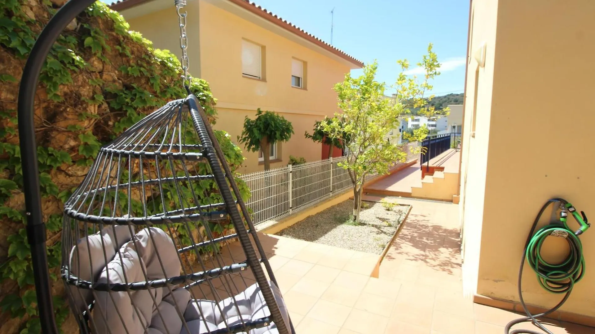 Tramuntana - Casa Amplia, Moderna Y Muy Bien Equipada, Situada En La Zona De Grifeu - Es-228-144 Villa Llanca Spain
