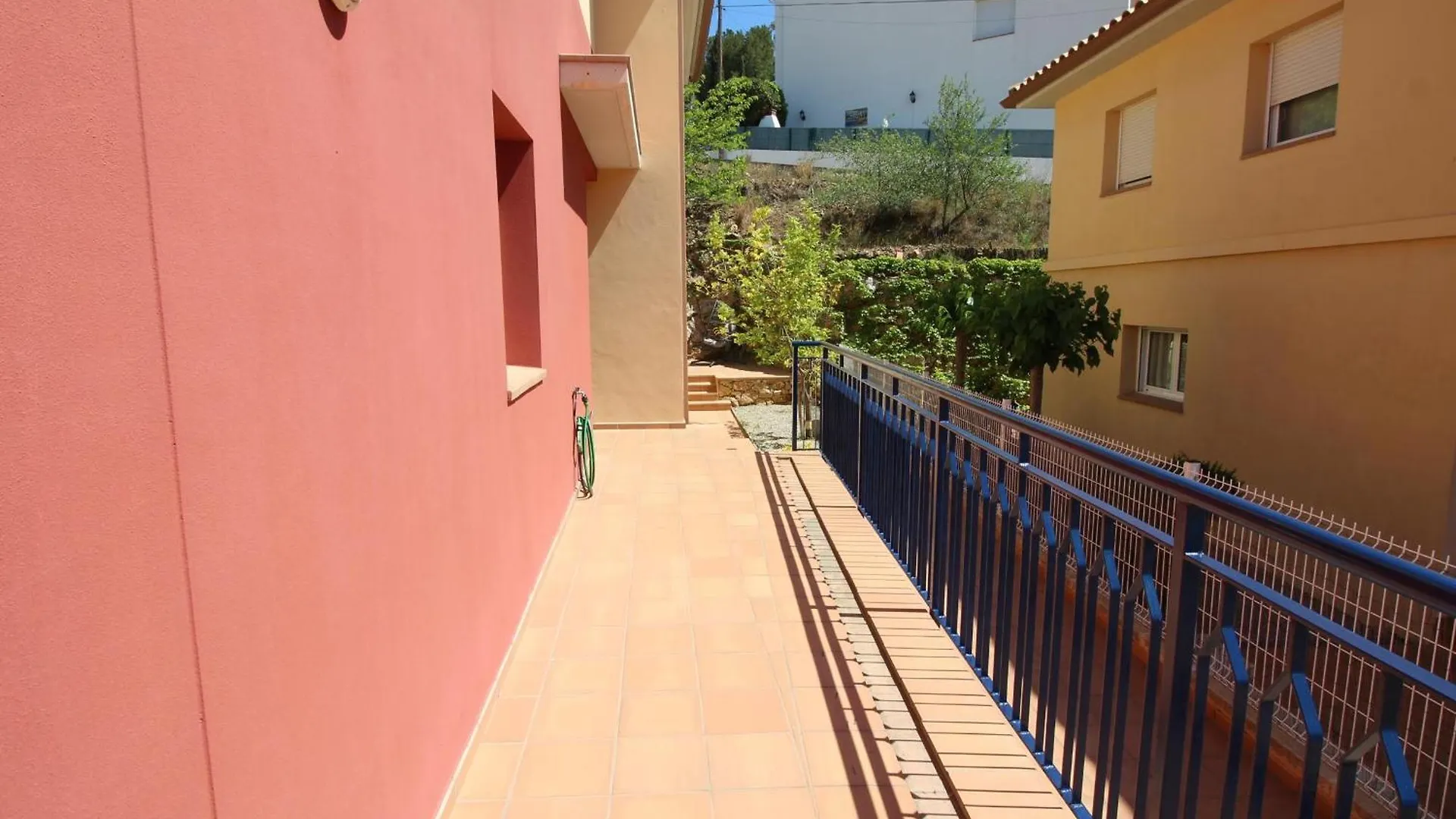 Tramuntana - Casa Amplia, Moderna Y Muy Bien Equipada, Situada En La Zona De Grifeu - Es-228-144 Villa Llança Feriehus